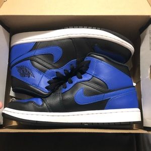 Jordan 1 Mid Royal Blue
